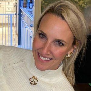 Meet your Posher, Sally